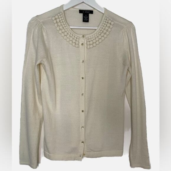 U - knit ivory sweater with collar knitted detailing size Small - Picture 1 of 7